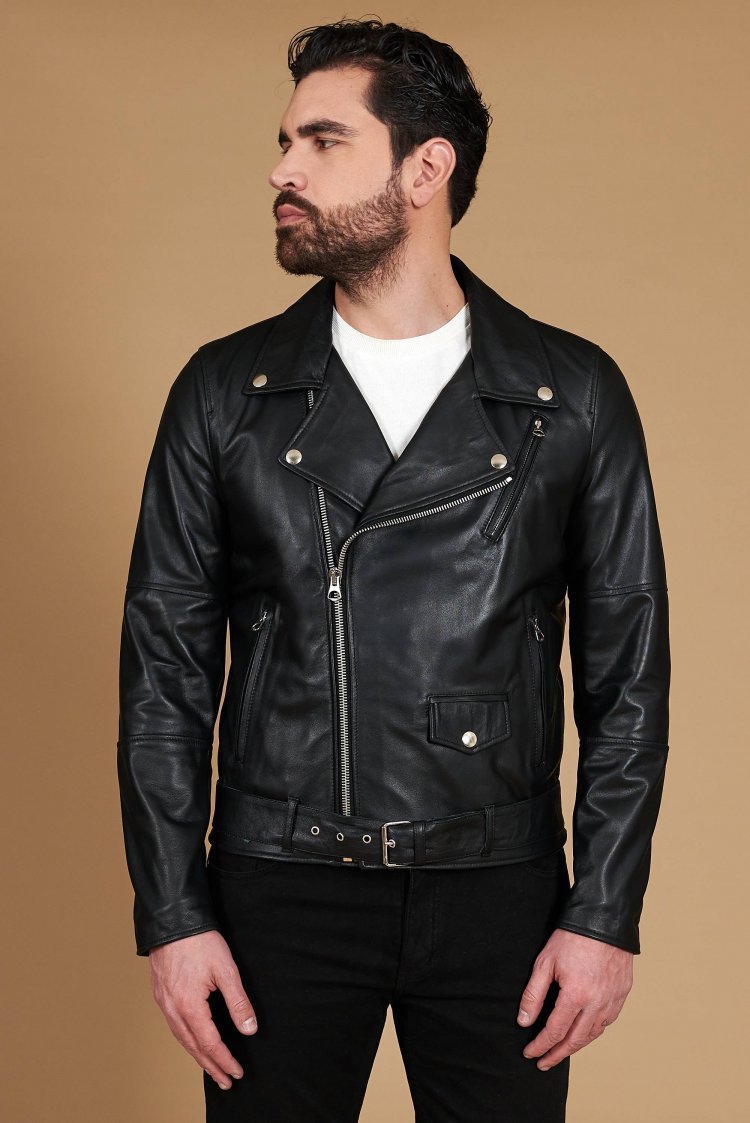 Schwarze Biker lederjacke...